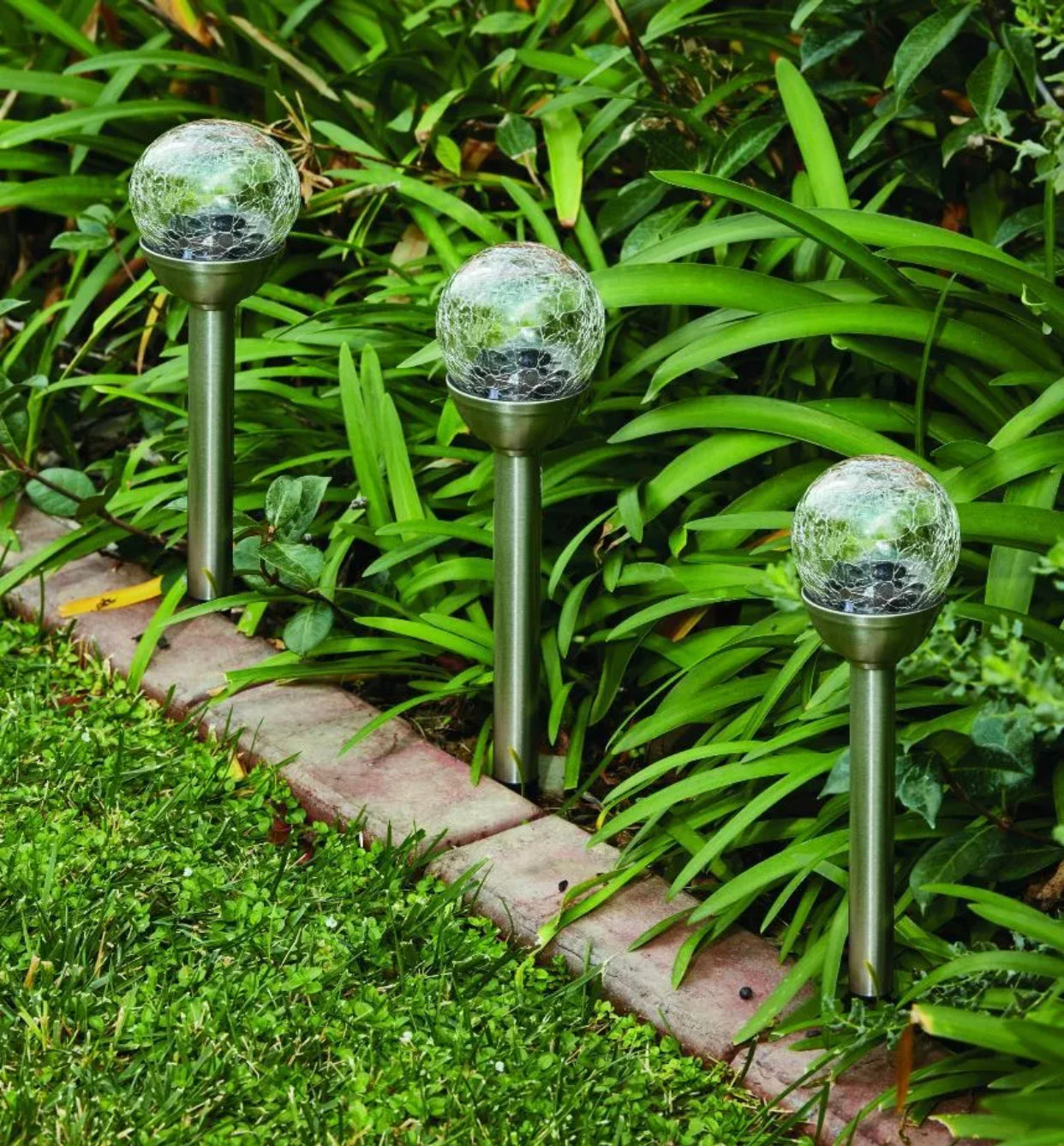 Berkley Jensen Steel Solar Crackle Glass Ball PathWay Lights- 8 Pack