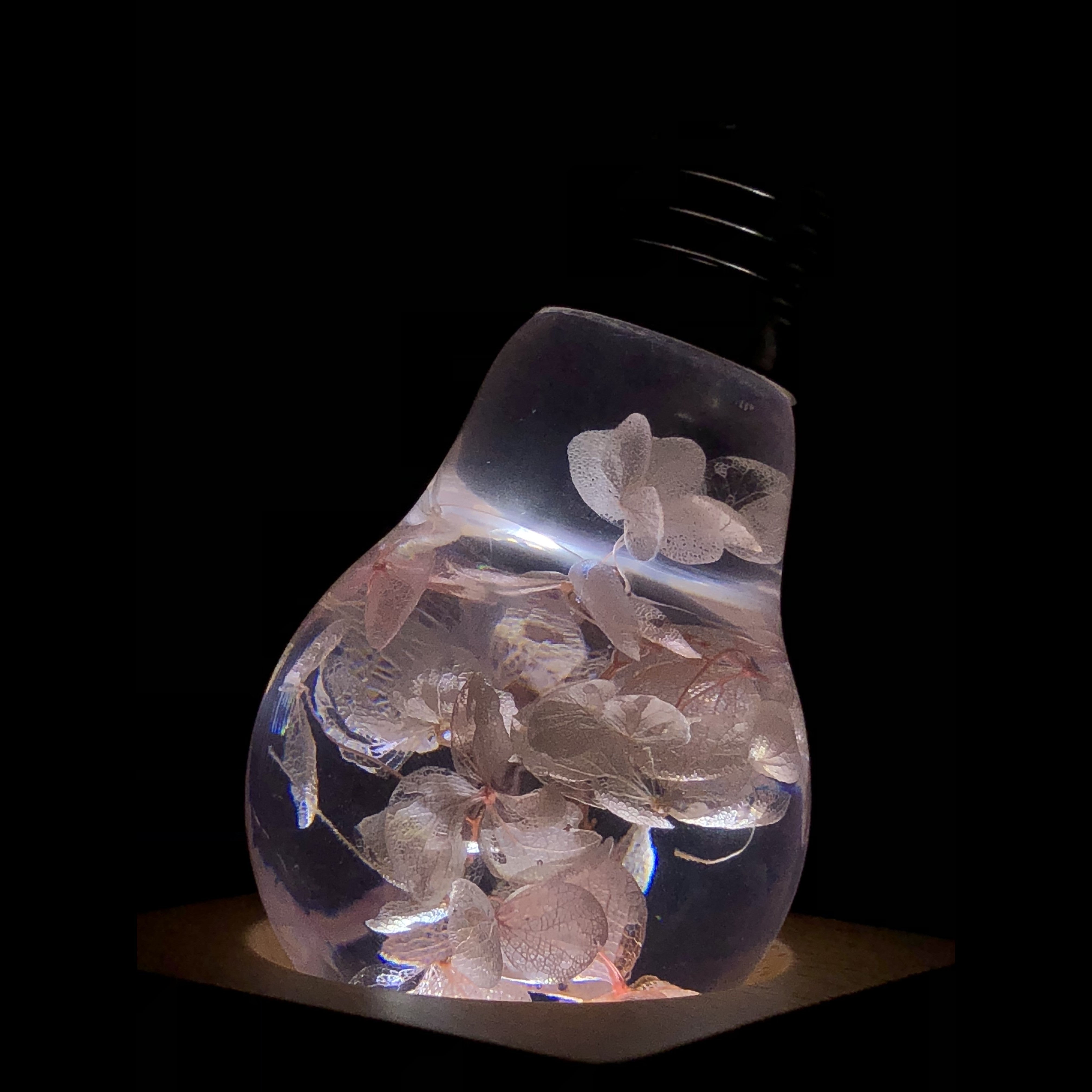 Table Lamp - Pink Hydrangea