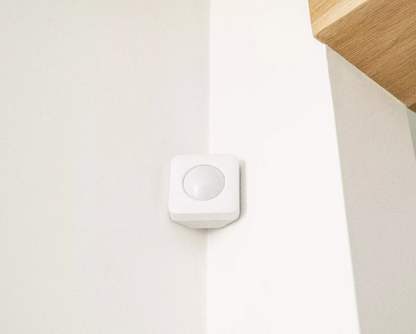 SimpliSafe 13 Piece Wireless Home Security System With Indoor Camera & Doorbell
