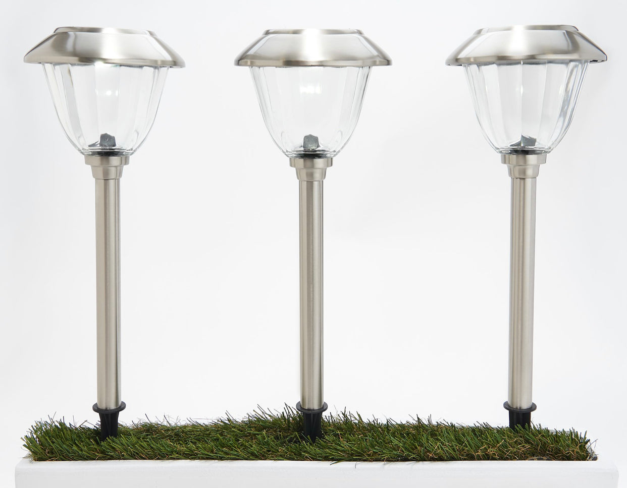 Energizer 12 Pack Solar Pathway Light Set 15-Lumen