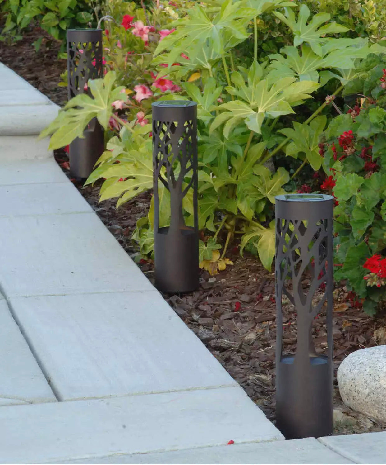 SmartYard 10-Lumen Solar Bollard Light with Tree Design LED 2-Pack